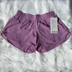 💜Hotty Hot short color: Jubilee sz 8 4" NWT 💜